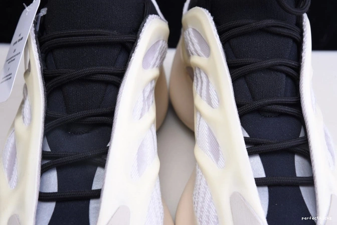 FW4980 Adidas V3 Azael Yeezy Boost 700 0814